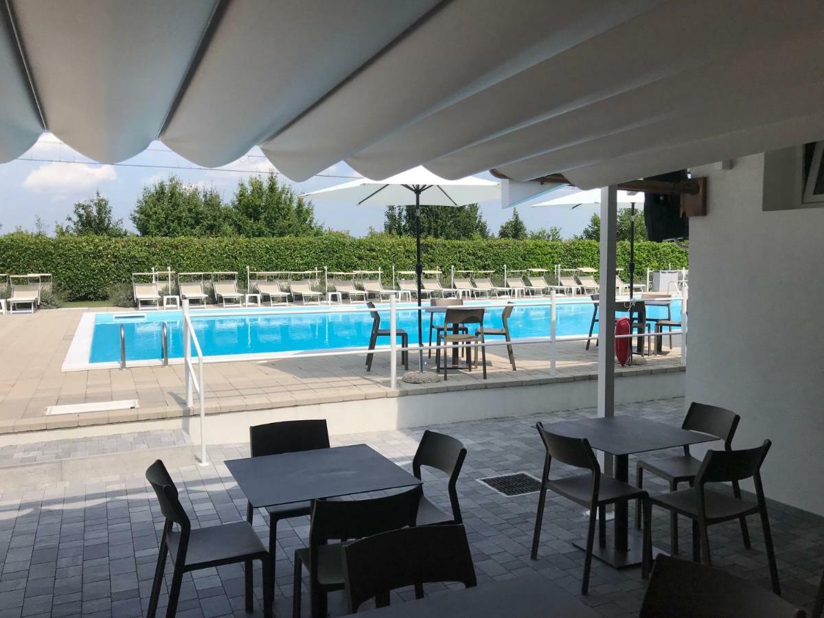 The Riverside Suite Mira Buitenkant foto